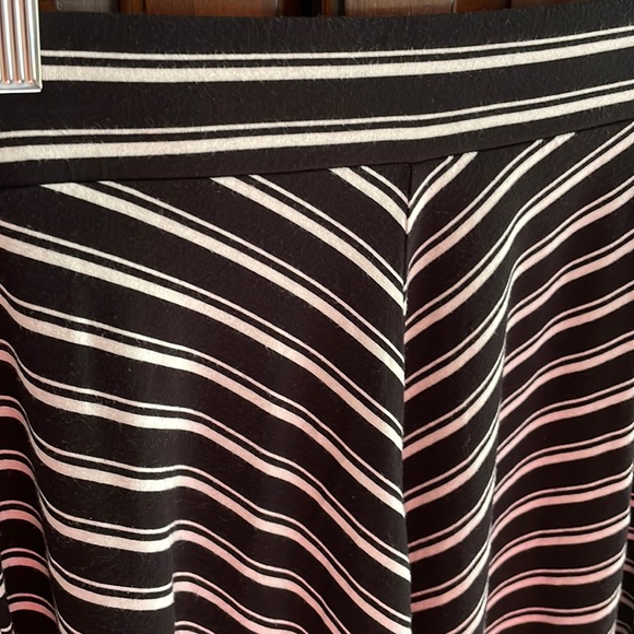 Loft Soft and Stretchy Fit and Flare black/white striped skirt - Picture 3 of 7